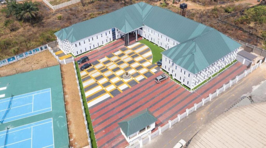 Umuahia Murphy'S Mansion Resort מראה חיצוני תמונה